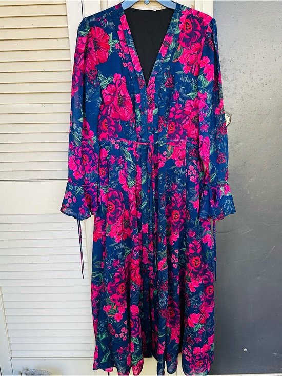 Hermoza Dresses & Skirts - Hermoza “Cristina Maxi Dress” Size Medium